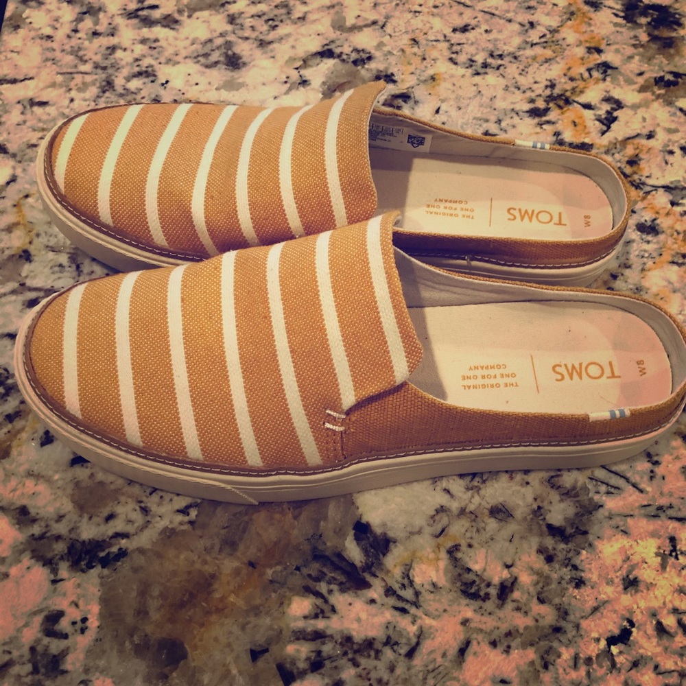 TOMS low back summer sneakers